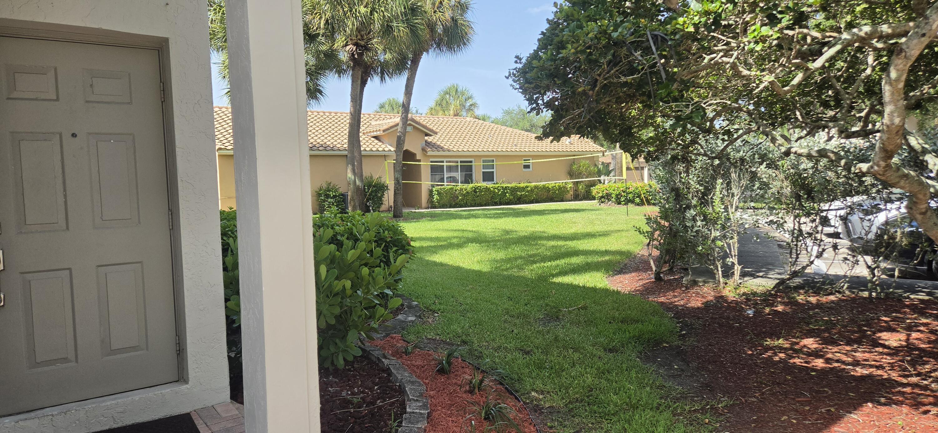 Pembroke Pines photo 3
