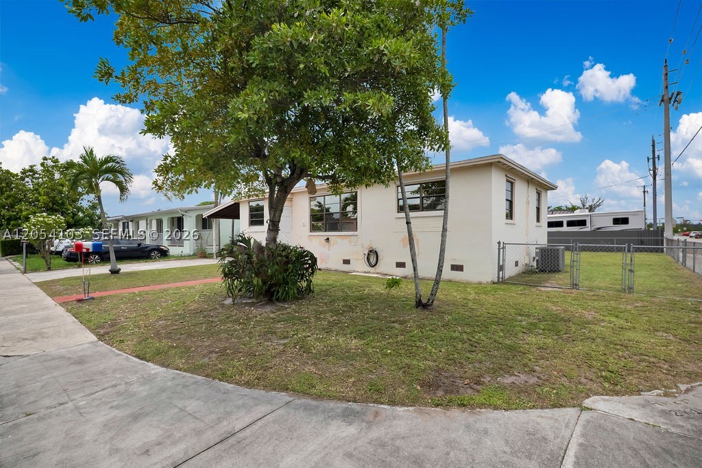 Hialeah photo 4