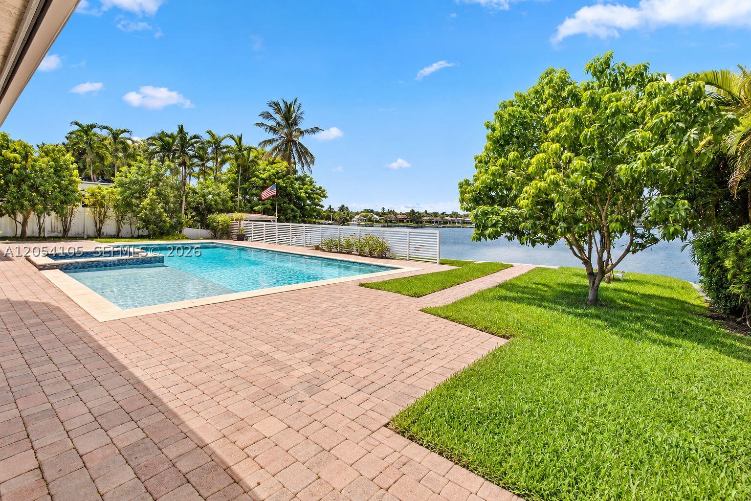 Pembroke Pines photo 3