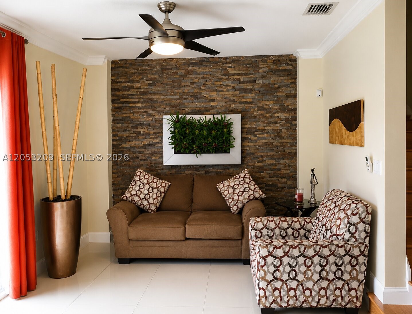 Miramar photo 5