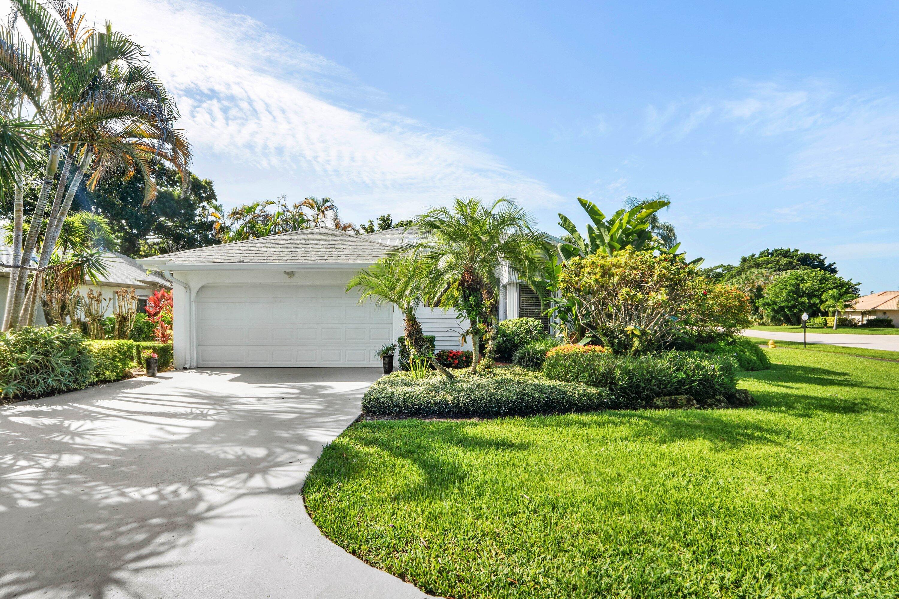Palm Beach Gardens photo 2