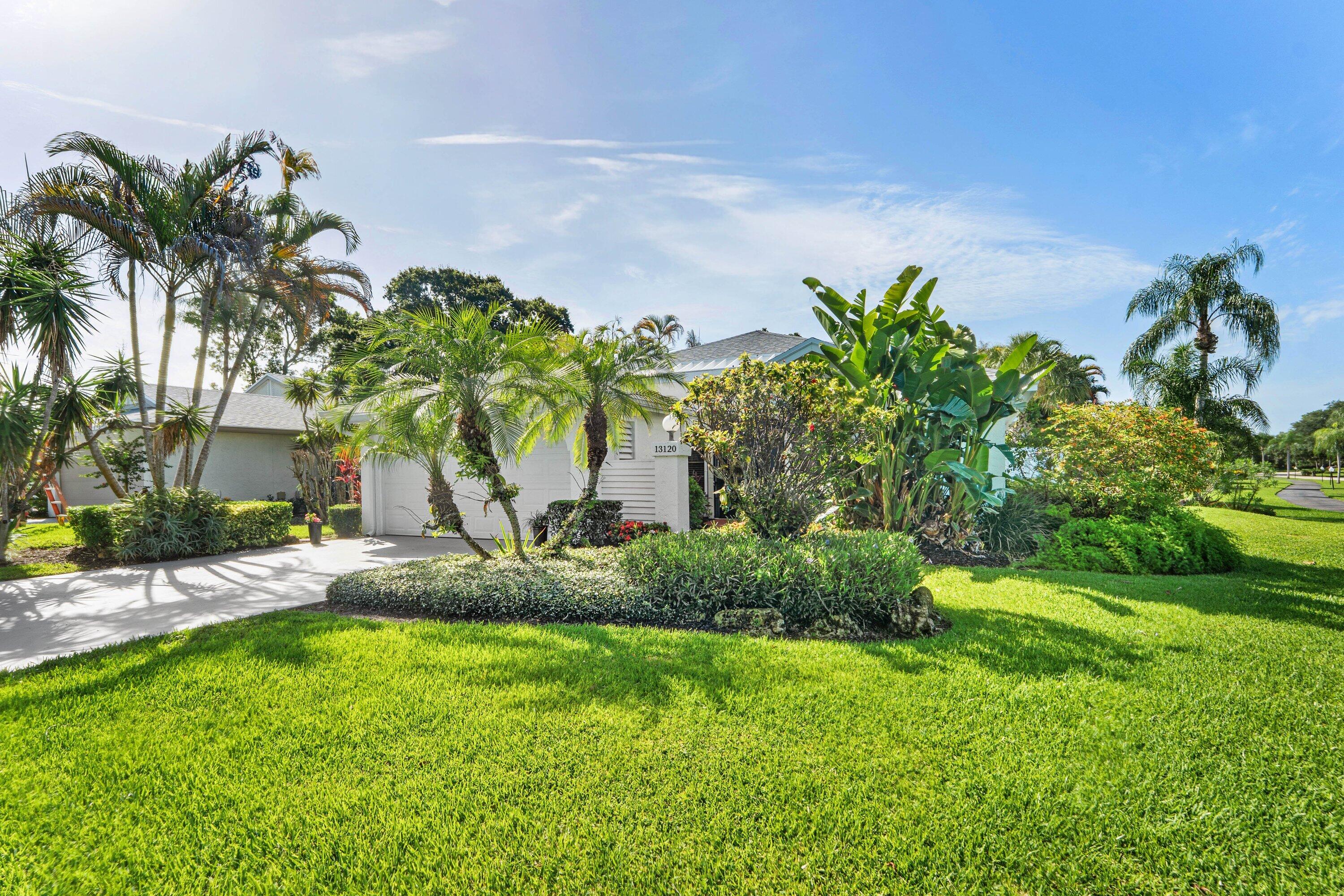 Palm Beach Gardens photo 3