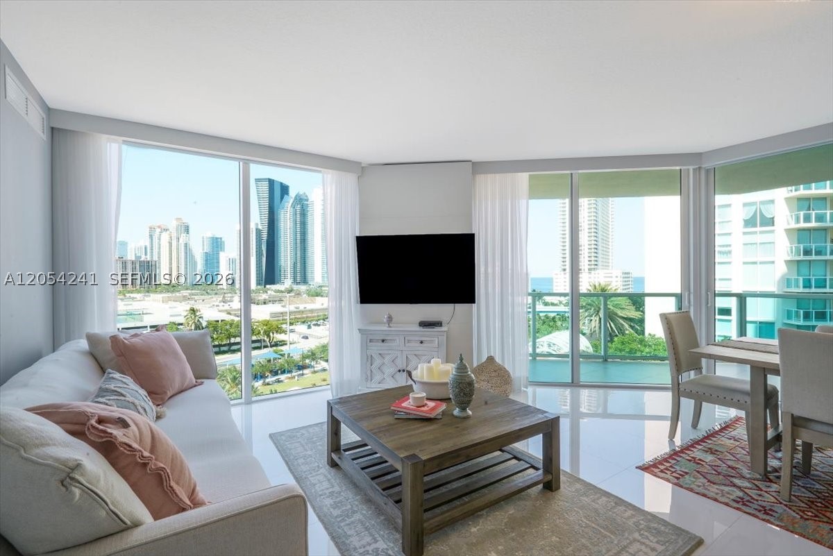 Sunny Isles Beach photo 3