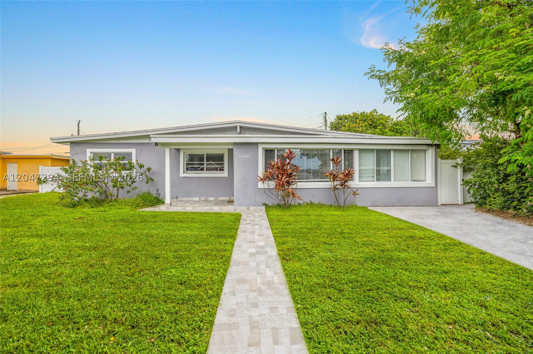 Miami Gardens photo 1