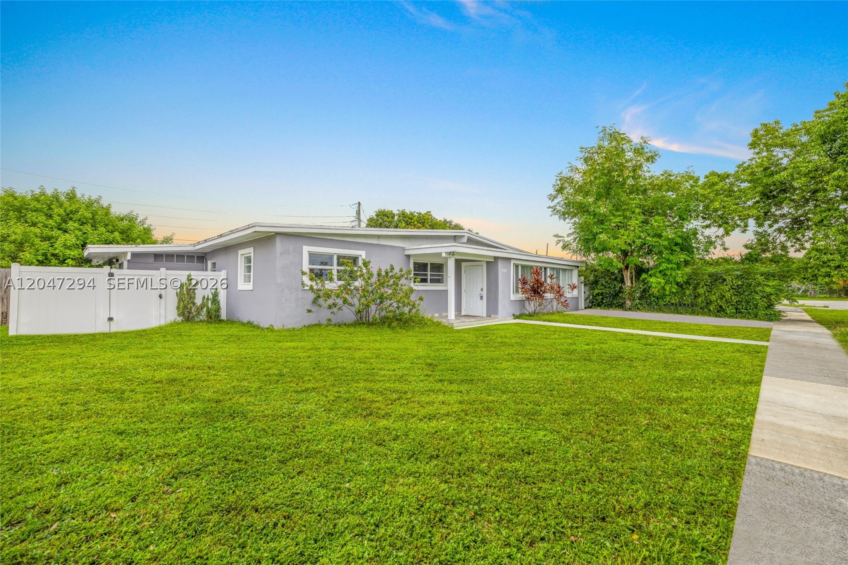 Miami Gardens photo 2