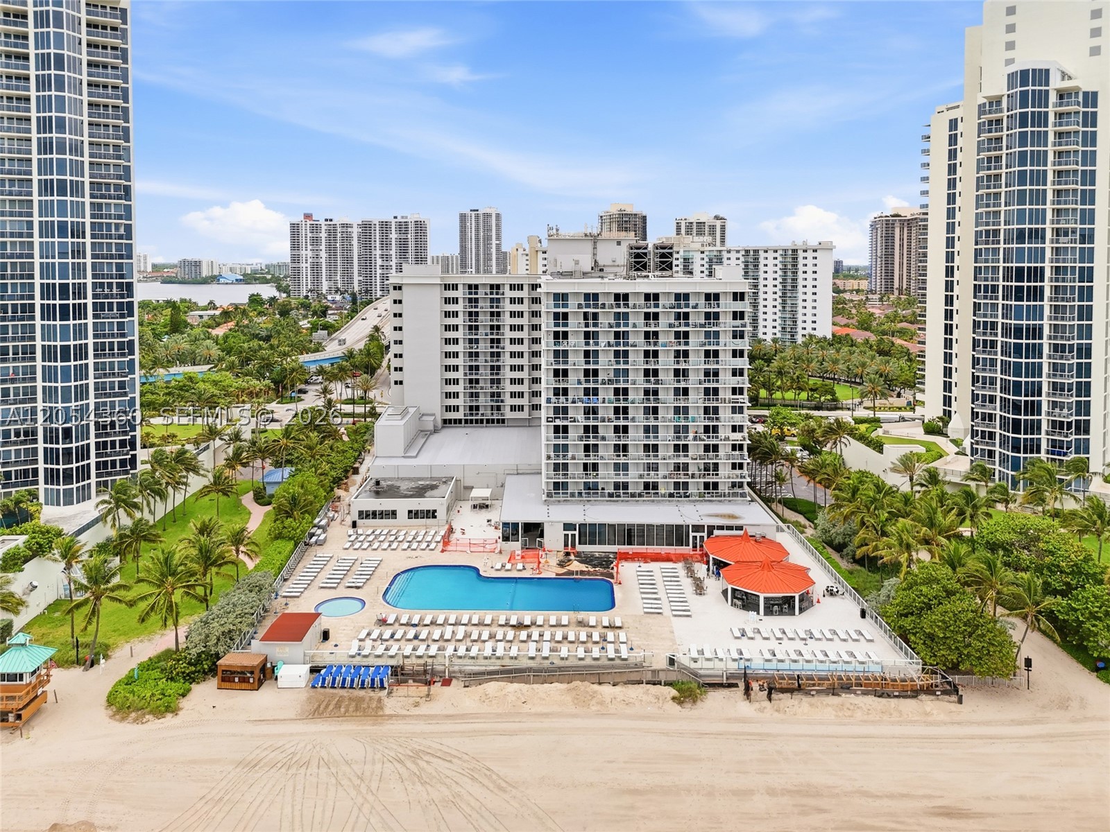 Sunny Isles Beach photo 2