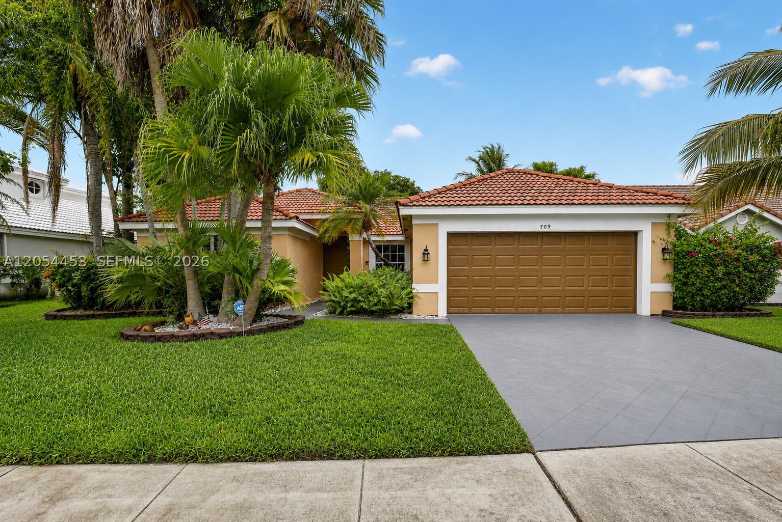Pembroke Pines photo 1