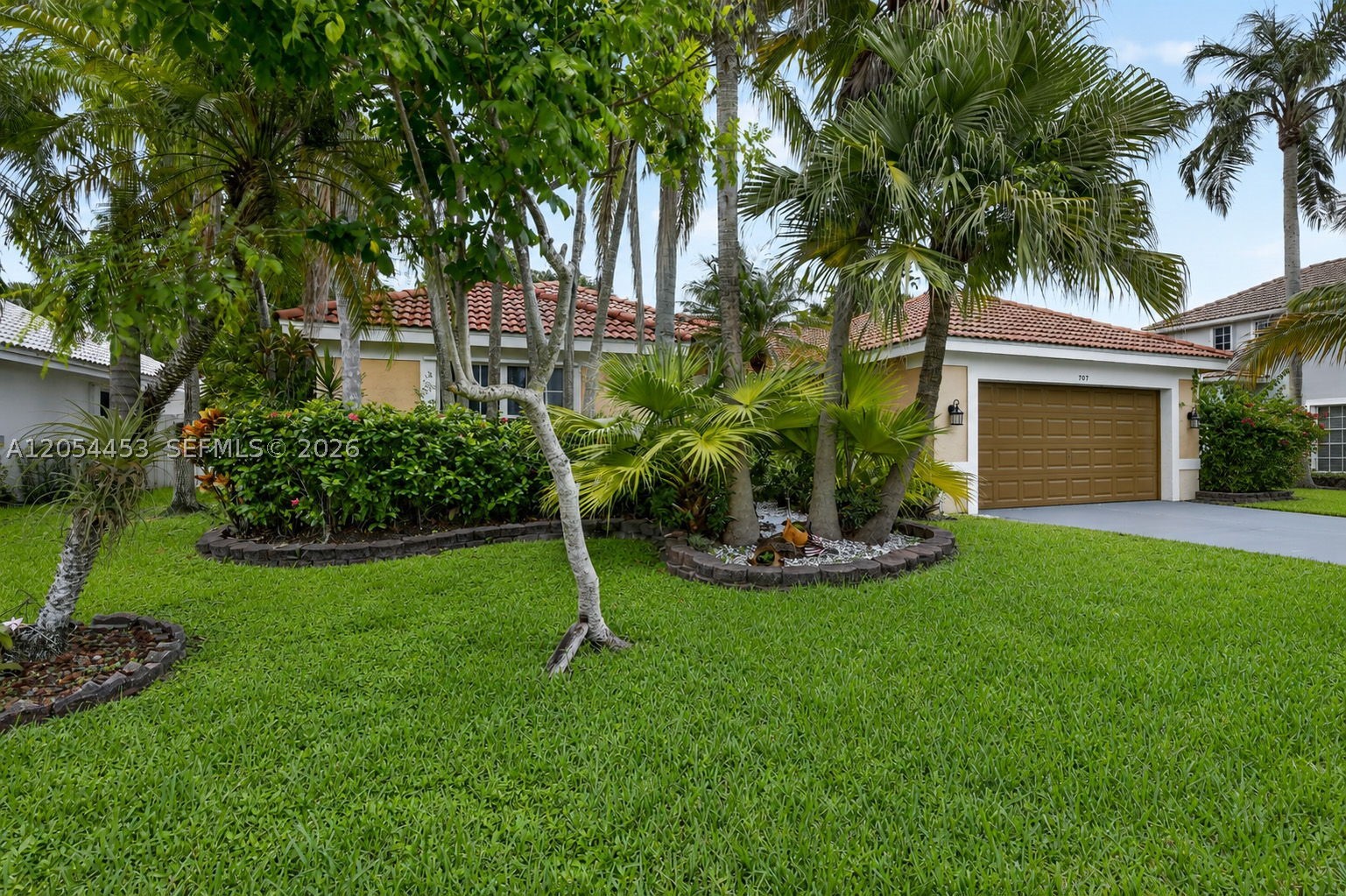 Pembroke Pines photo 2