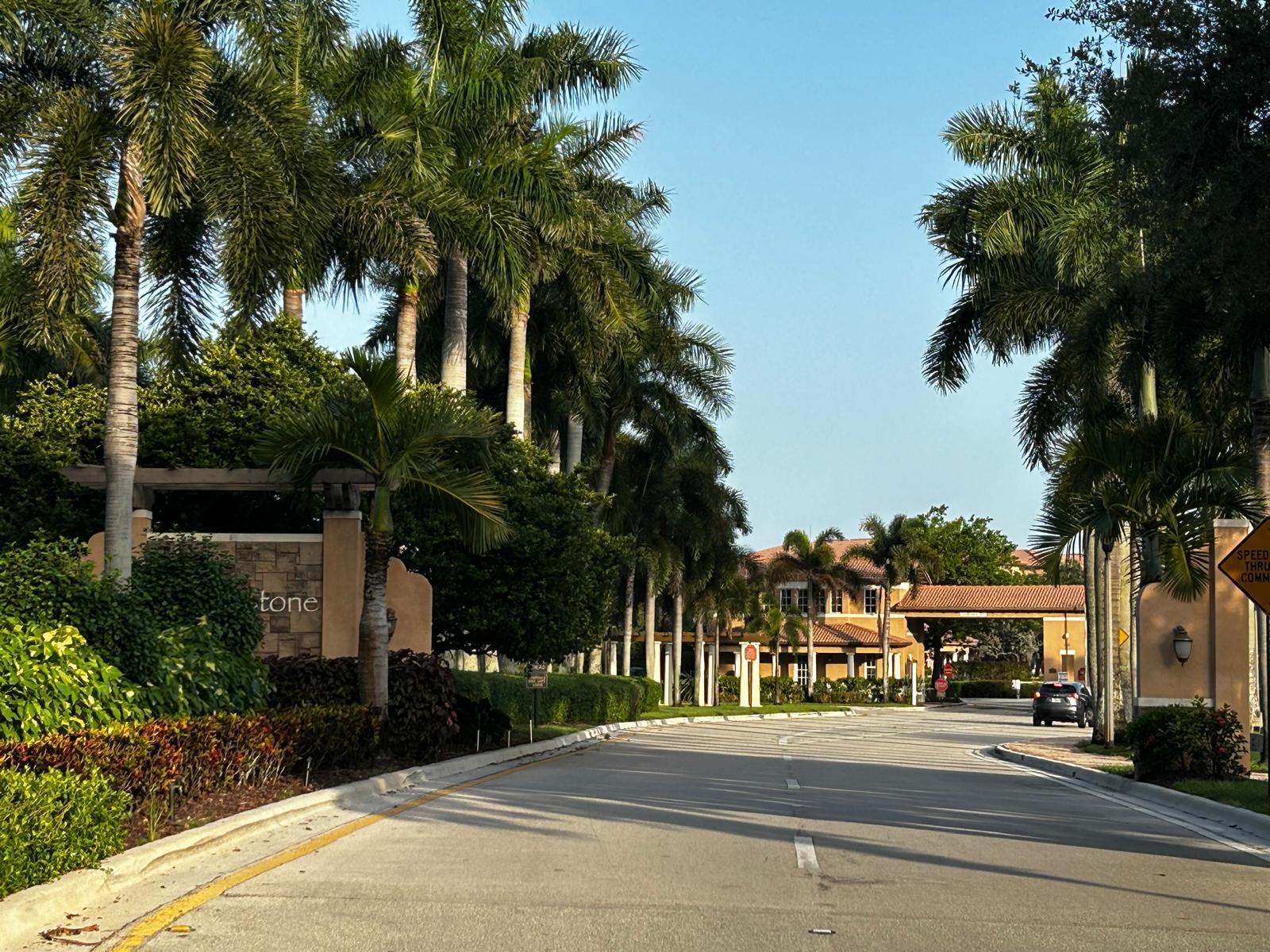 Pembroke Pines photo 1