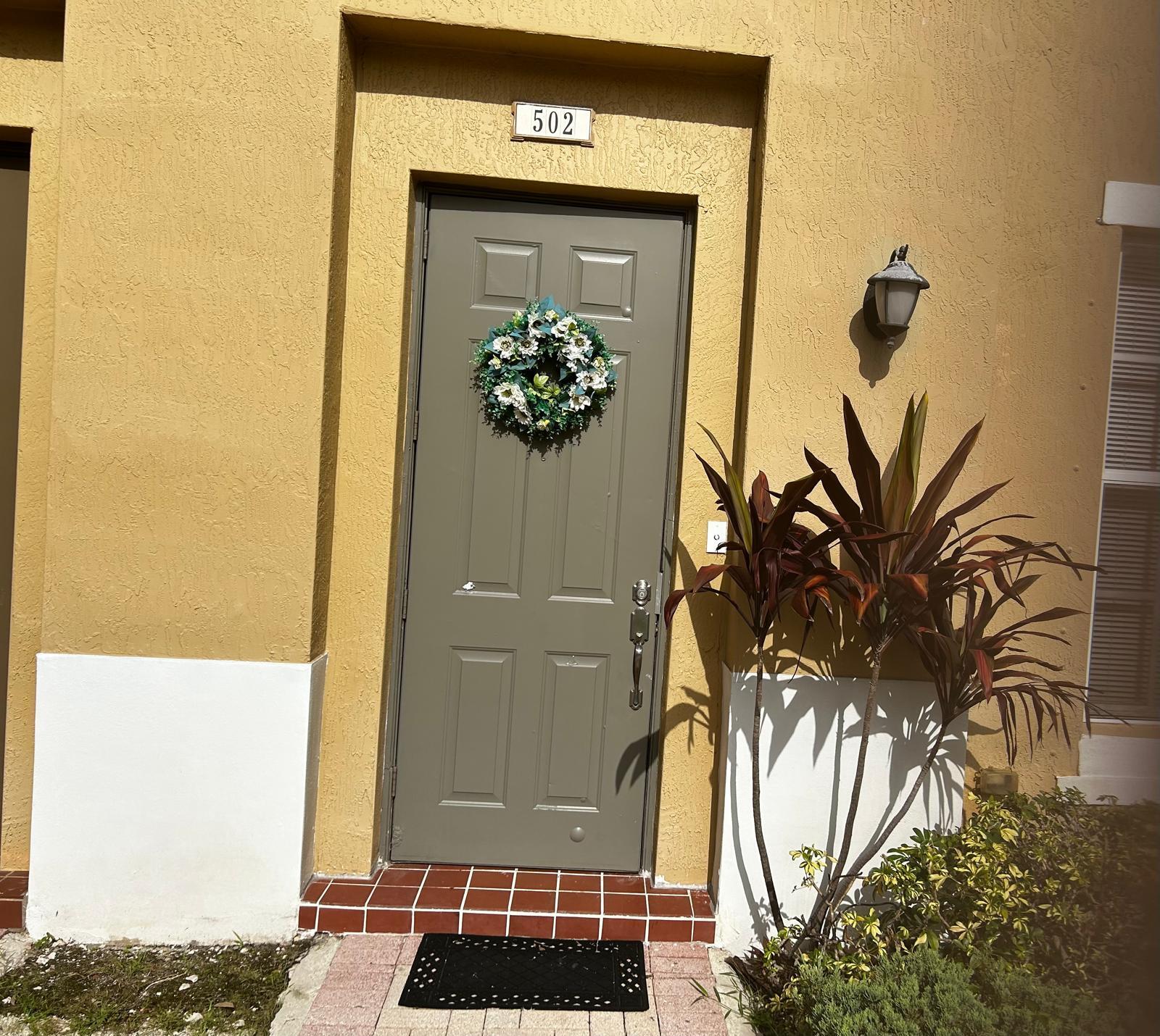 Pembroke Pines photo 4