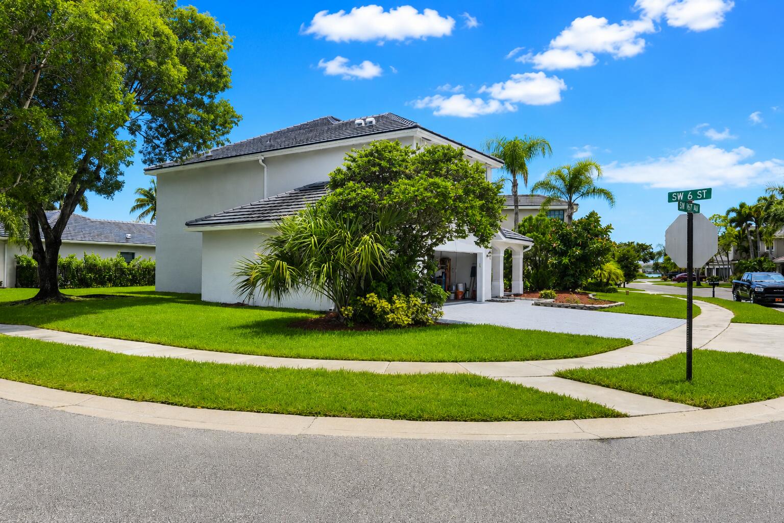 Pembroke Pines photo 3