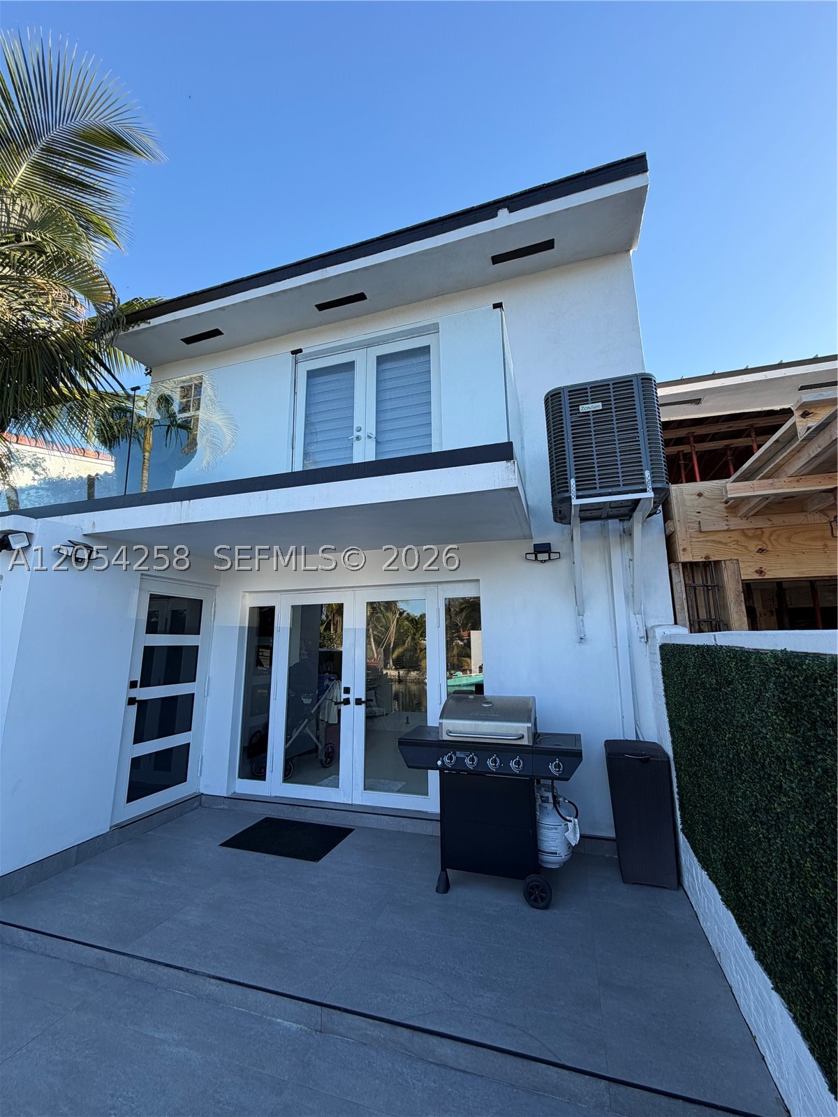 North Miami photo 3