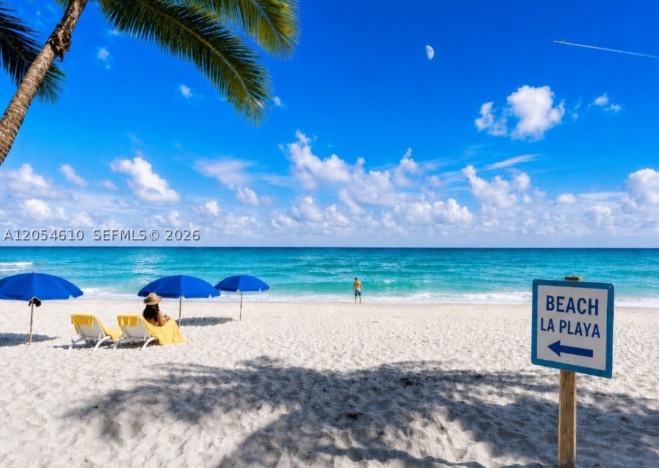 Hallandale Beach photo 1