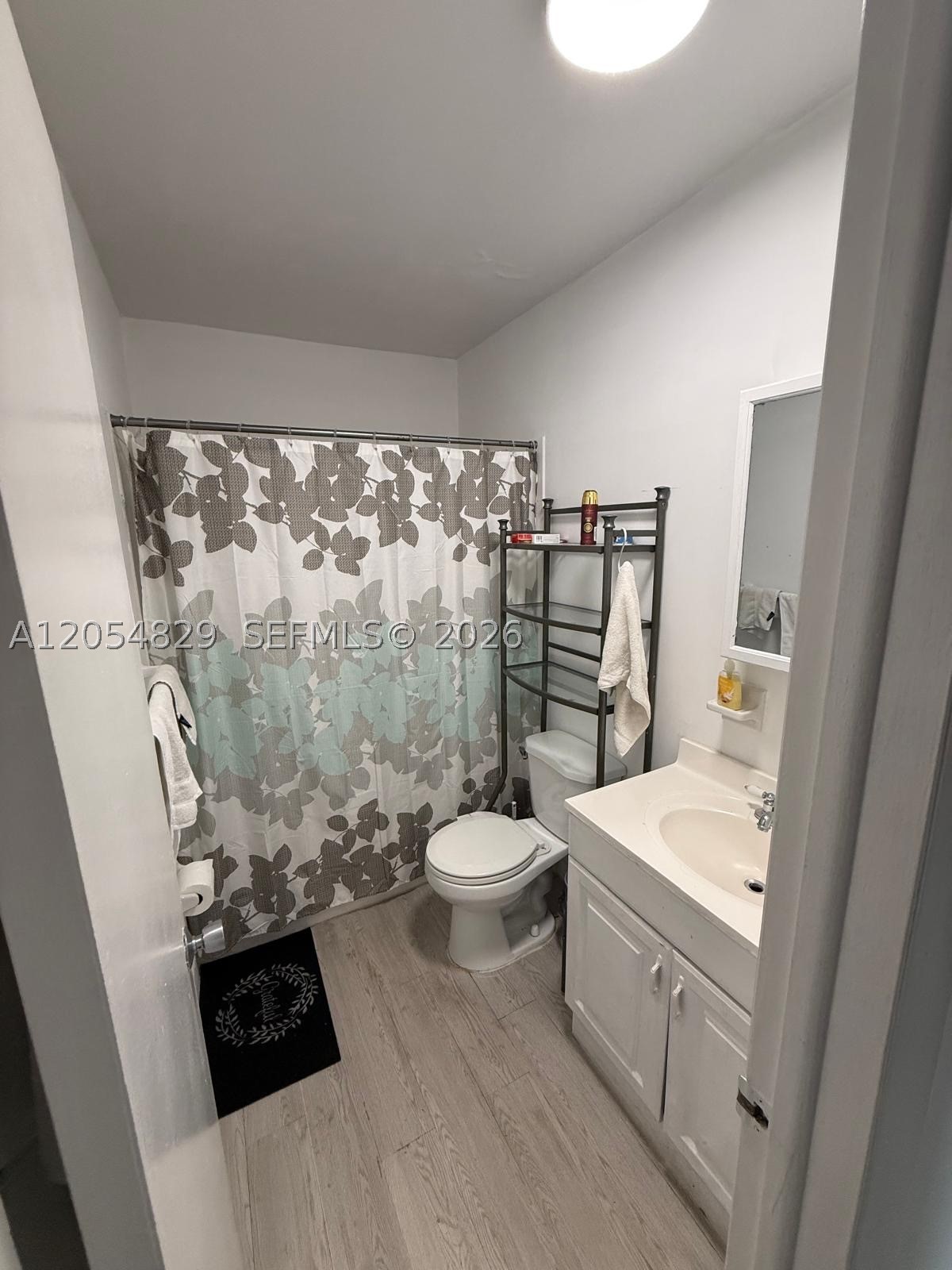 North Miami Beach photo 2