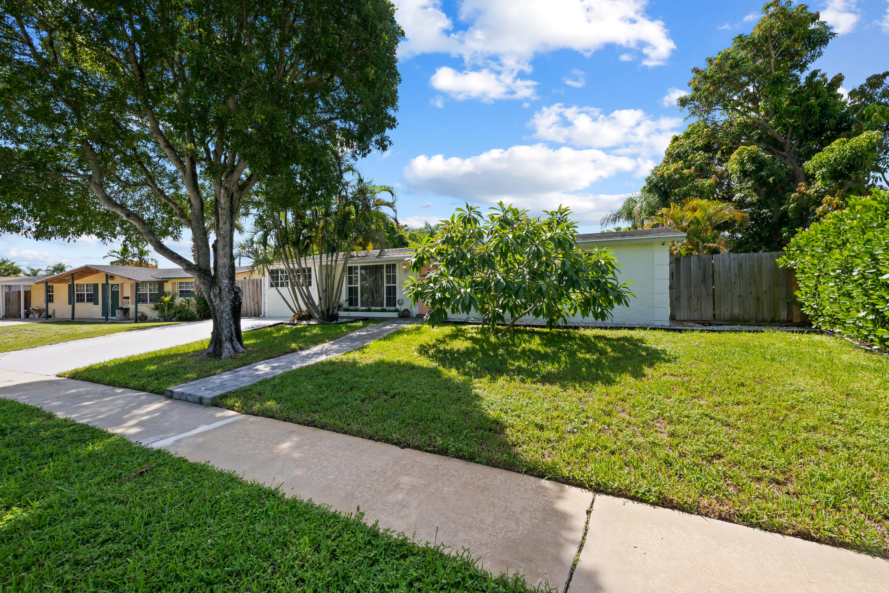 Palm Beach Gardens photo 5