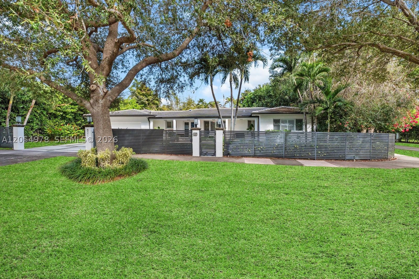 Coral Gables photo 2