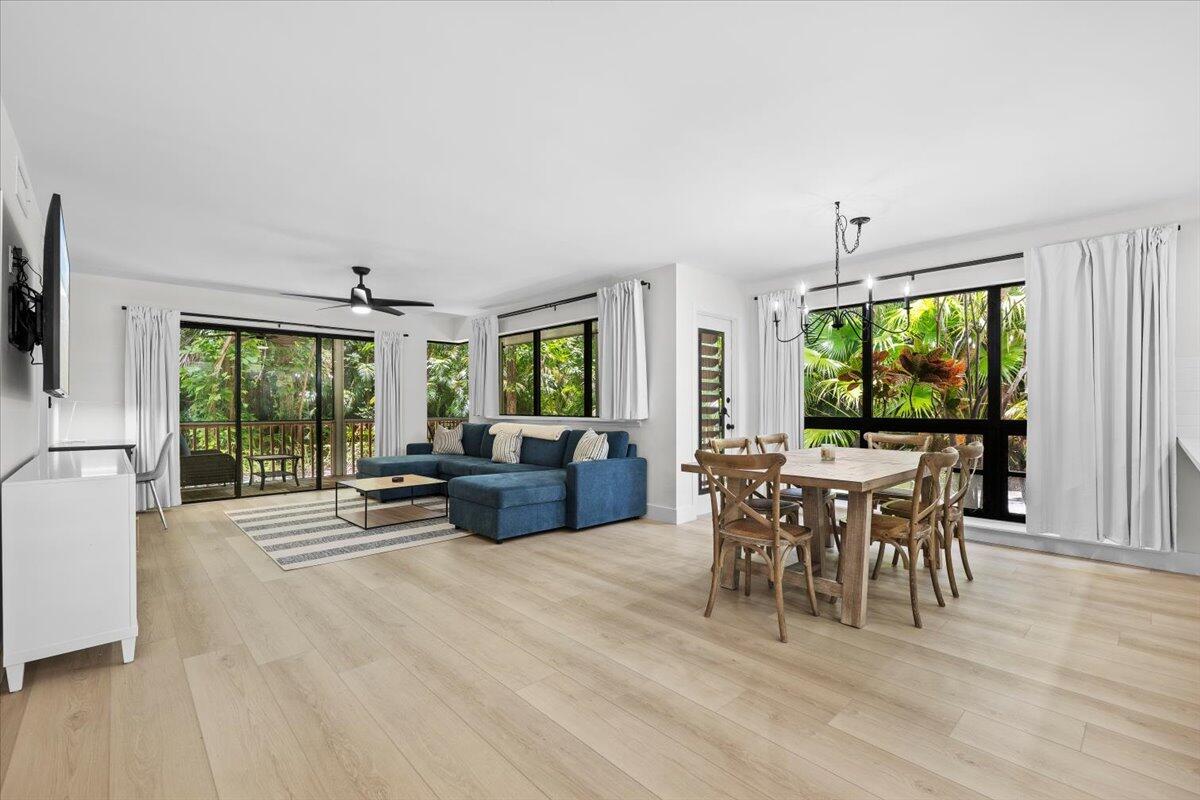 Palm Beach Gardens photo 2