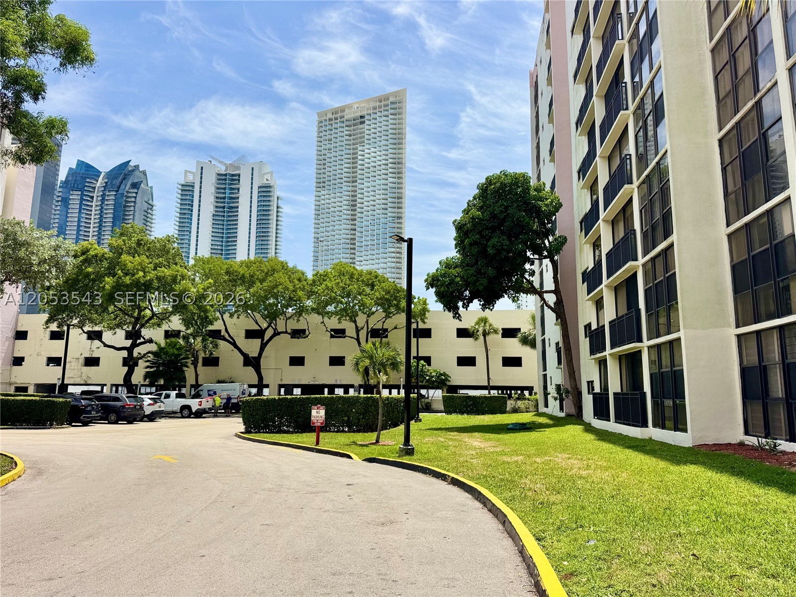Sunny Isles Beach photo 2
