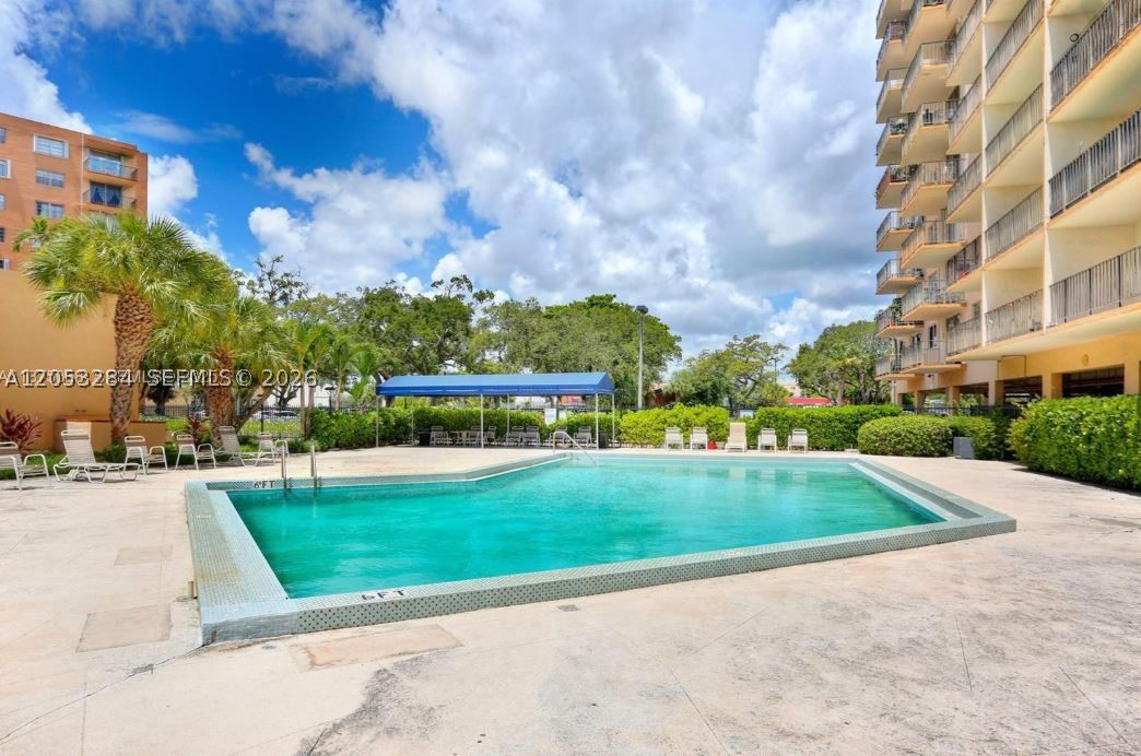 North Miami photo 4