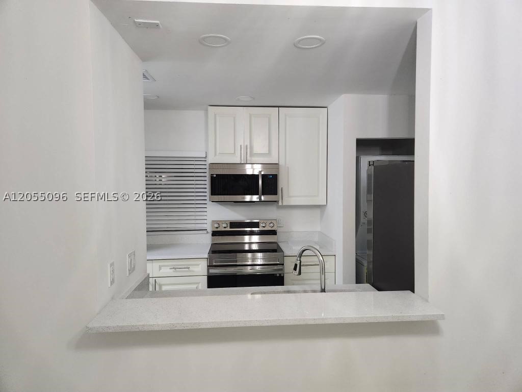 Pembroke Pines photo 1
