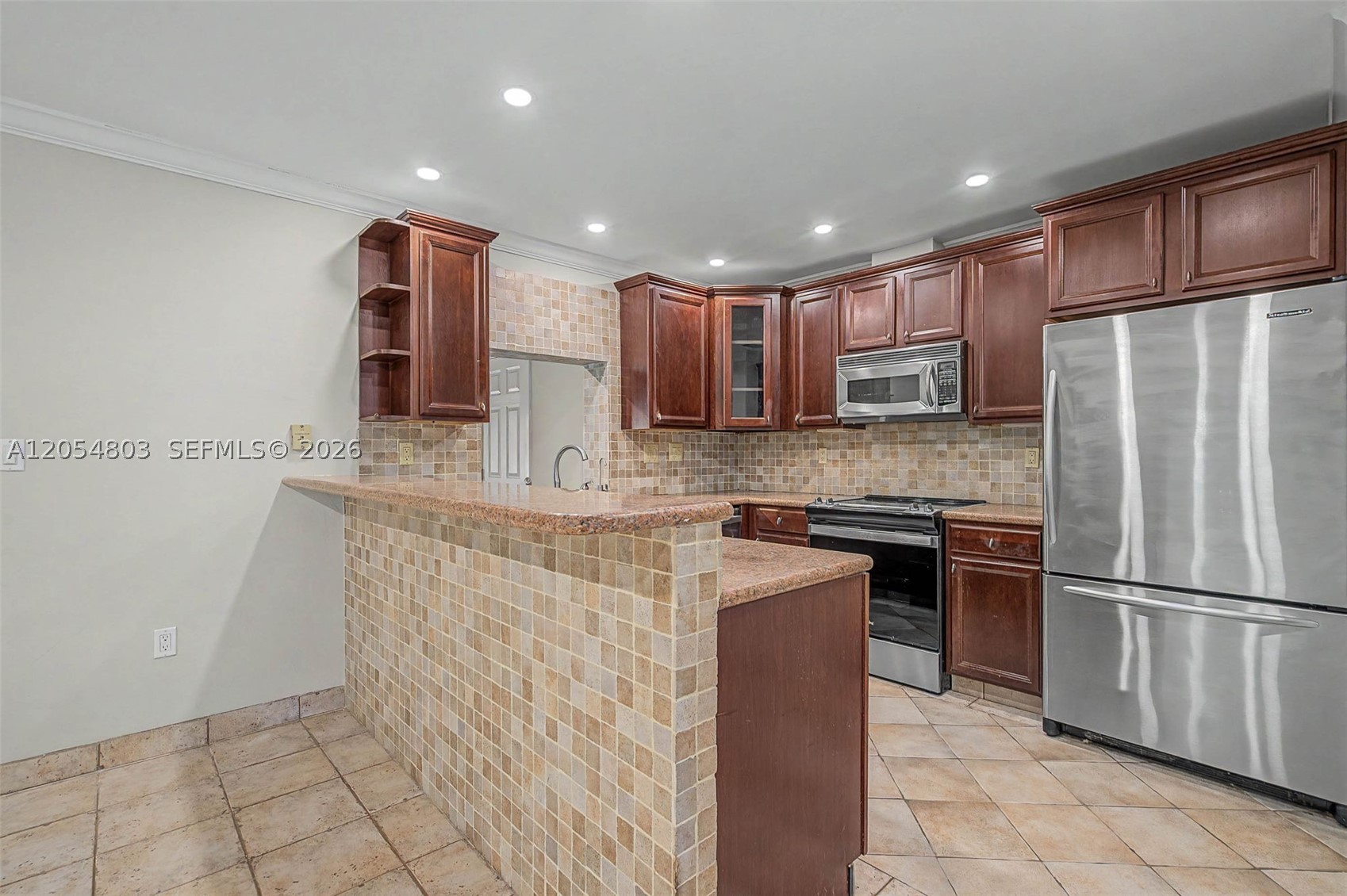 Pinecrest photo 5