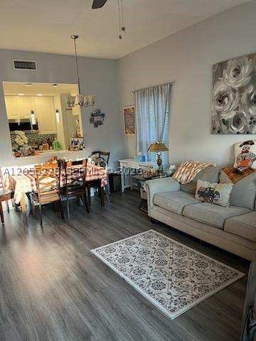 Pembroke Pines photo 2