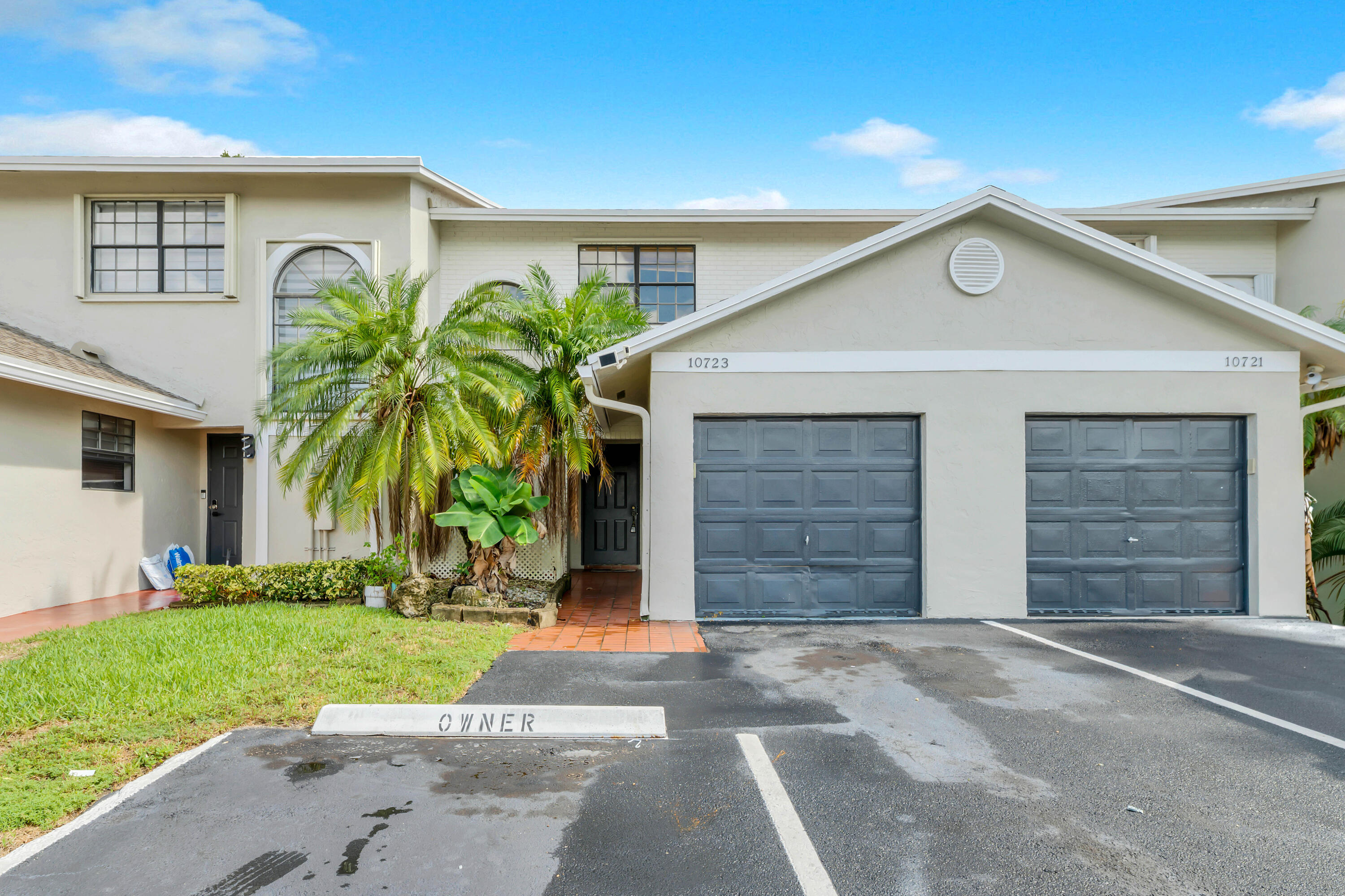 Pembroke Pines photo 3