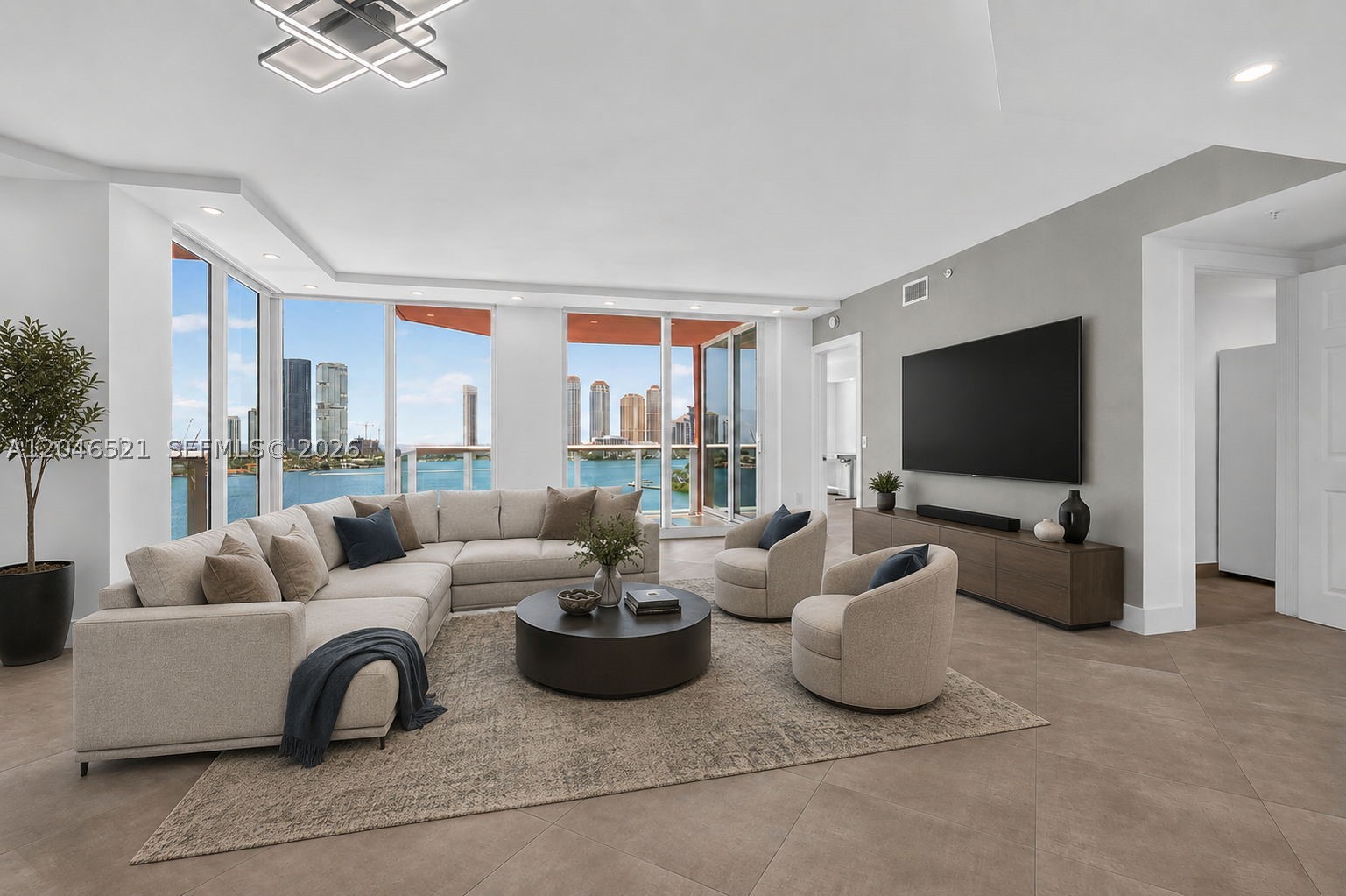 Aventura photo 1