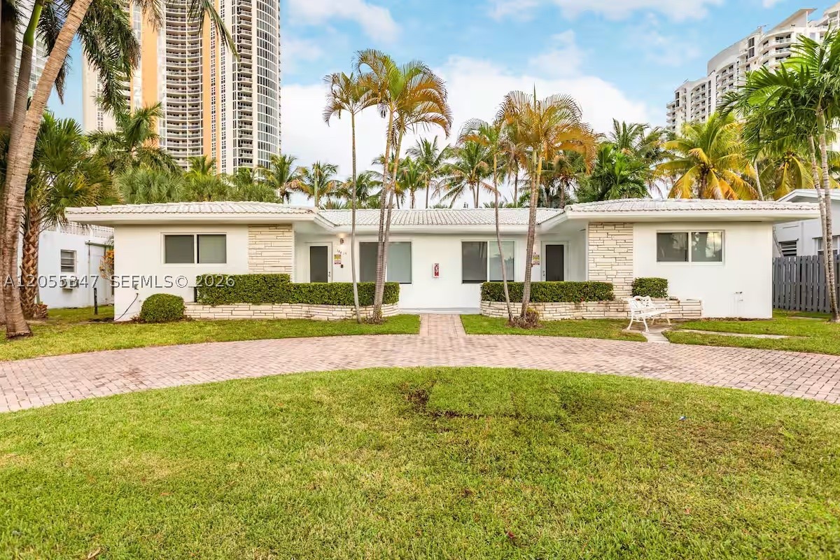 Sunny Isles Beach photo 5