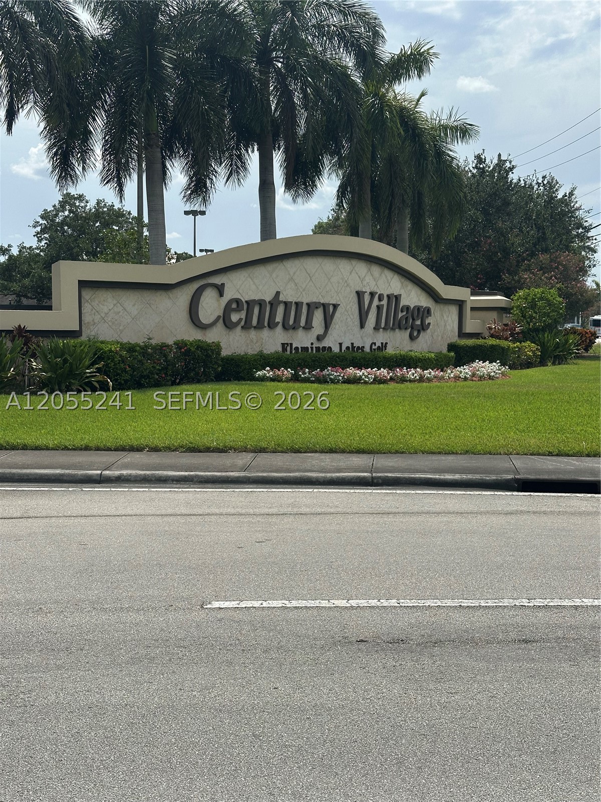 Pembroke Pines photo 2