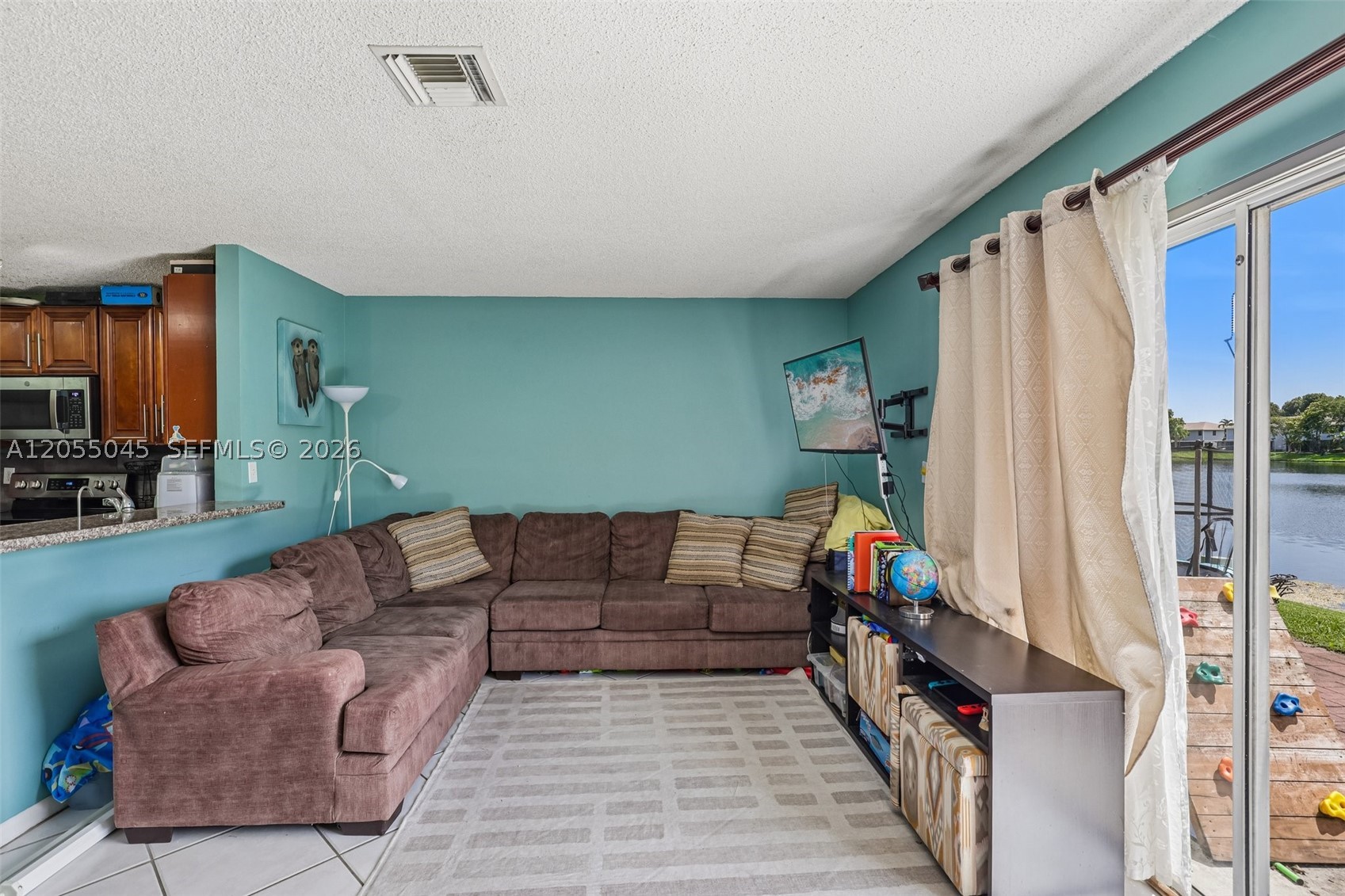 Pembroke Pines photo 4