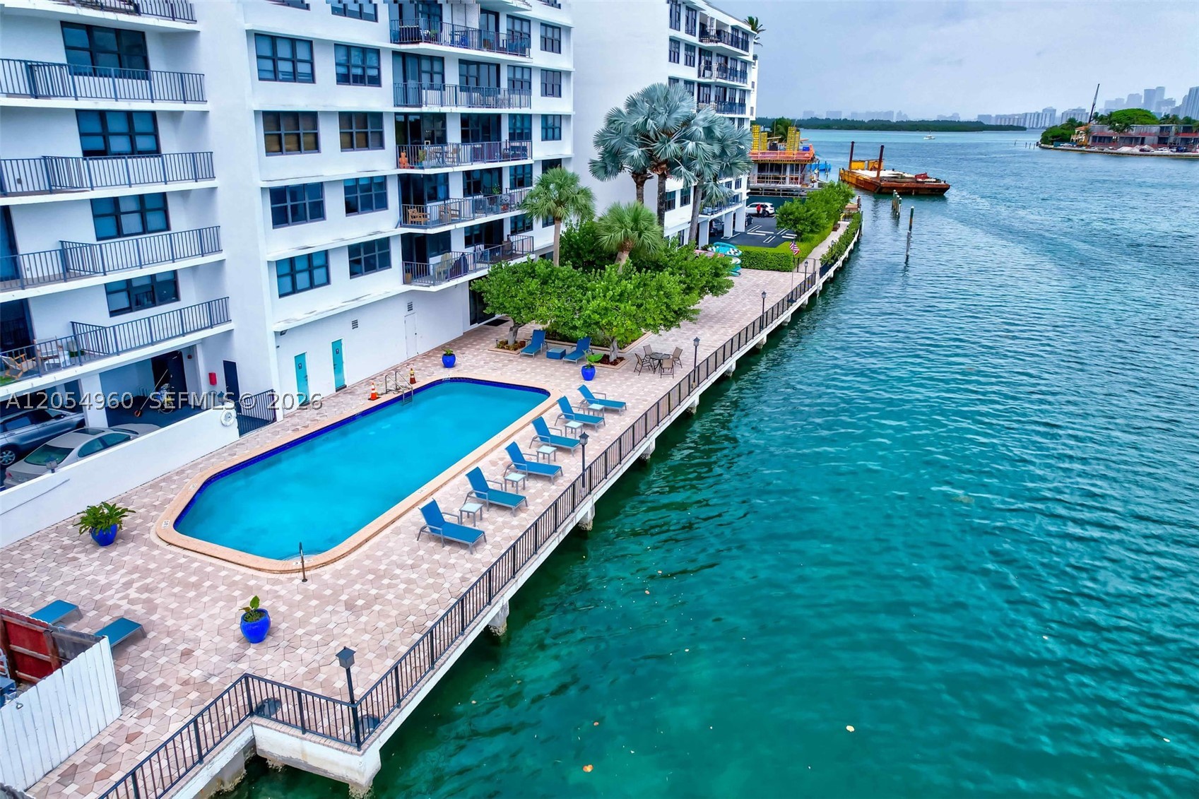 Bay Harbor Islands photo 1