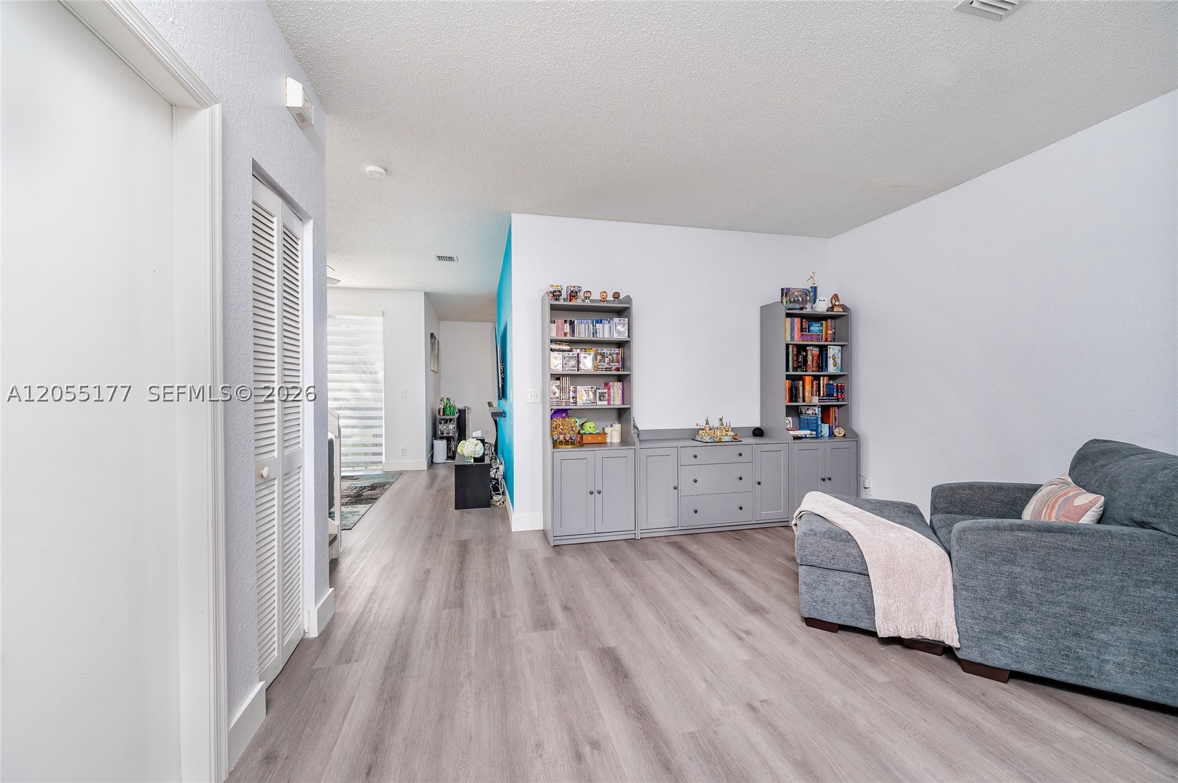 Pembroke Pines photo 4