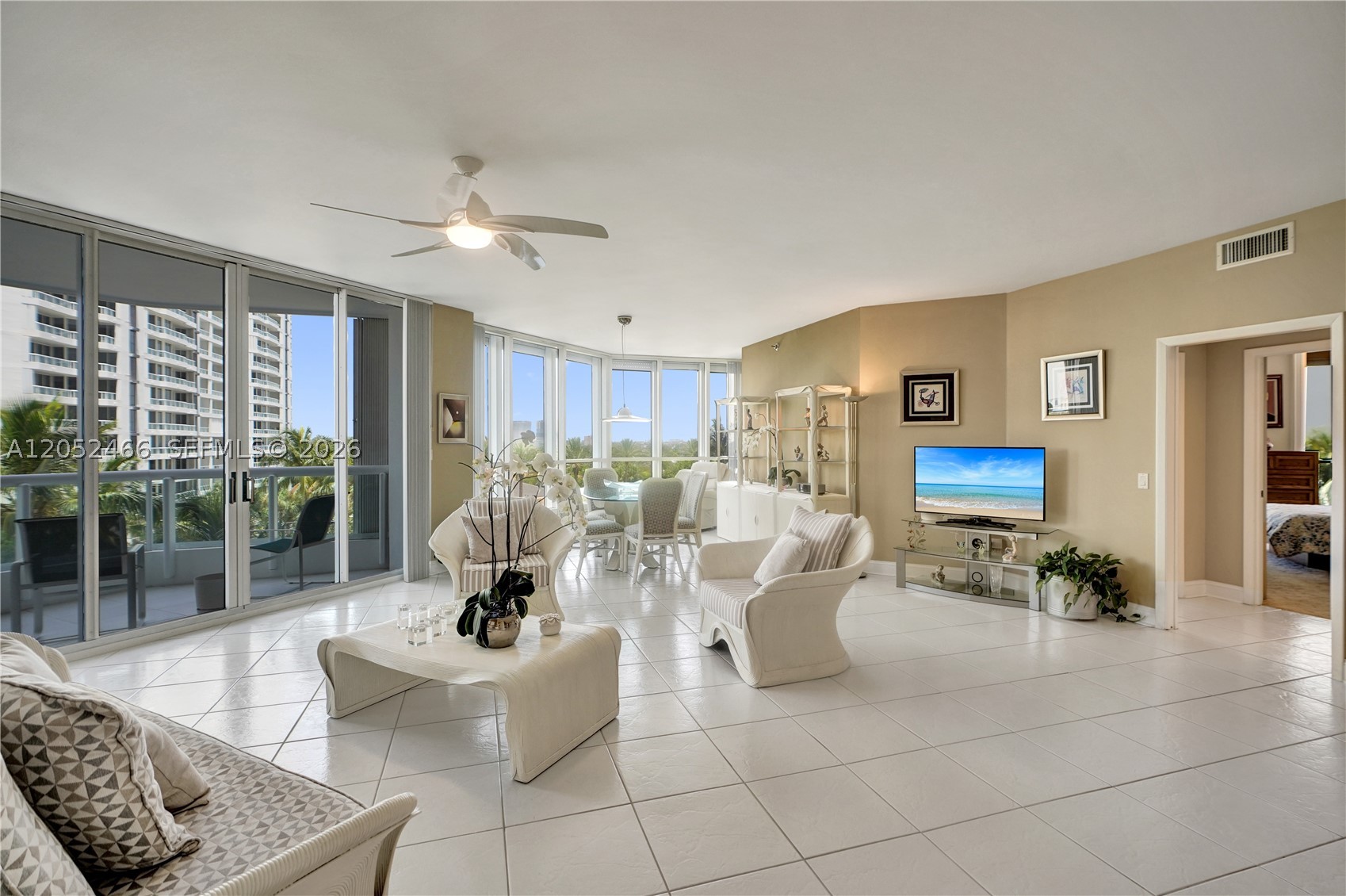 Aventura photo 5