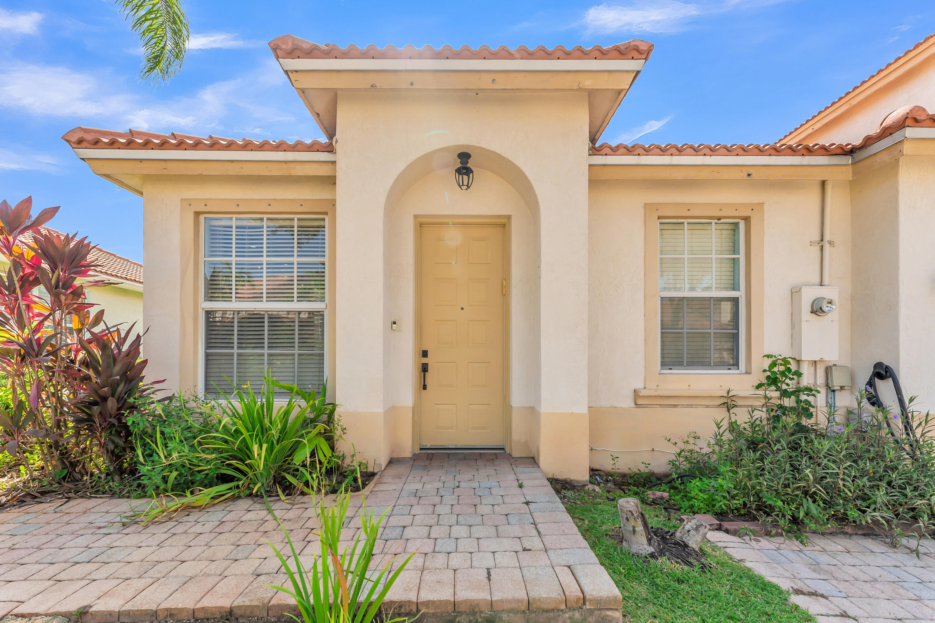 Pembroke Pines photo 2