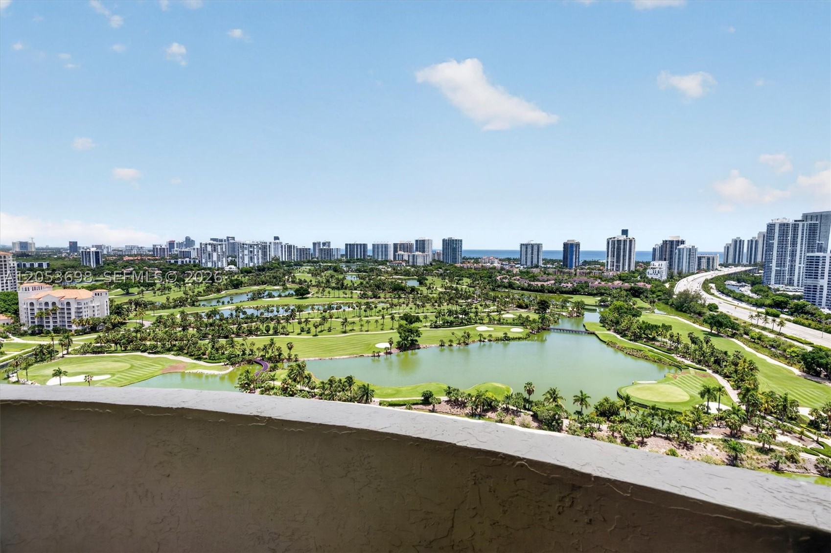 Aventura photo 4