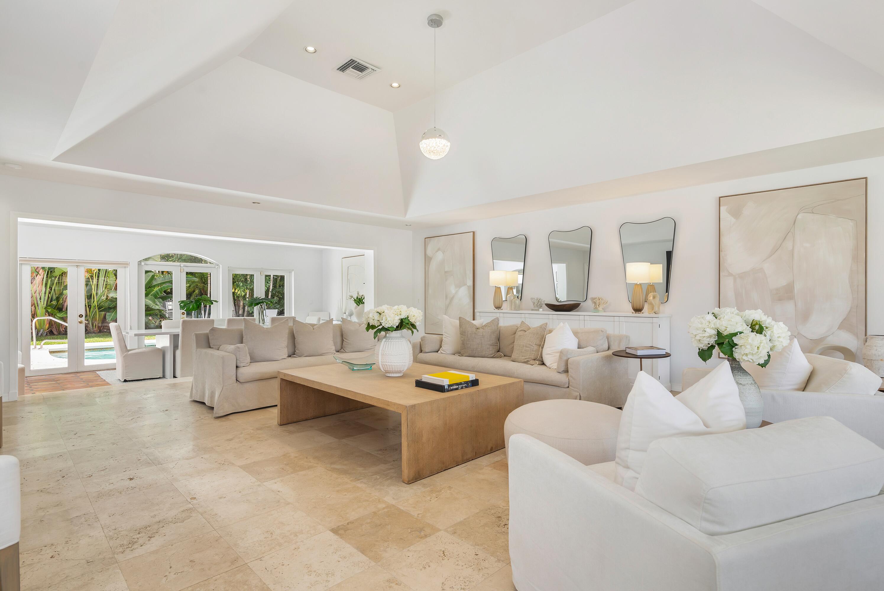 Palm Beach photo 3