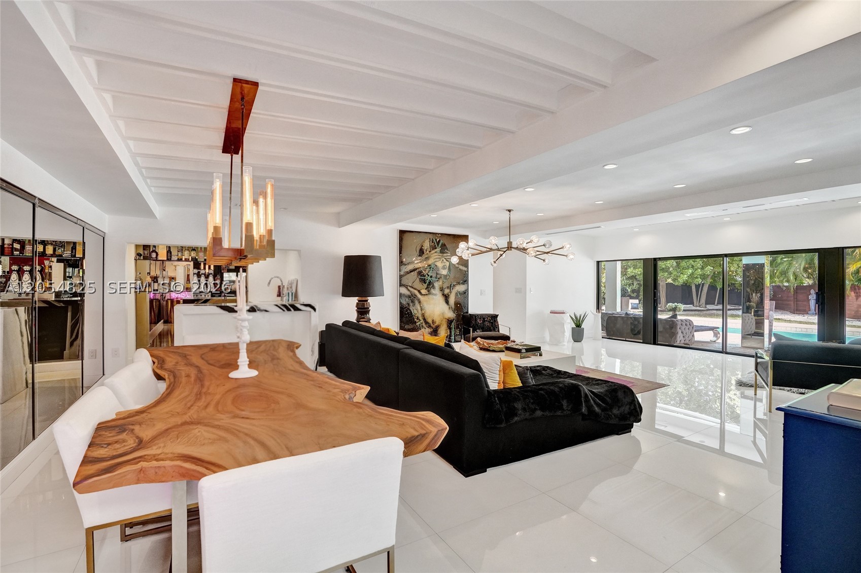 North Miami Beach photo 2