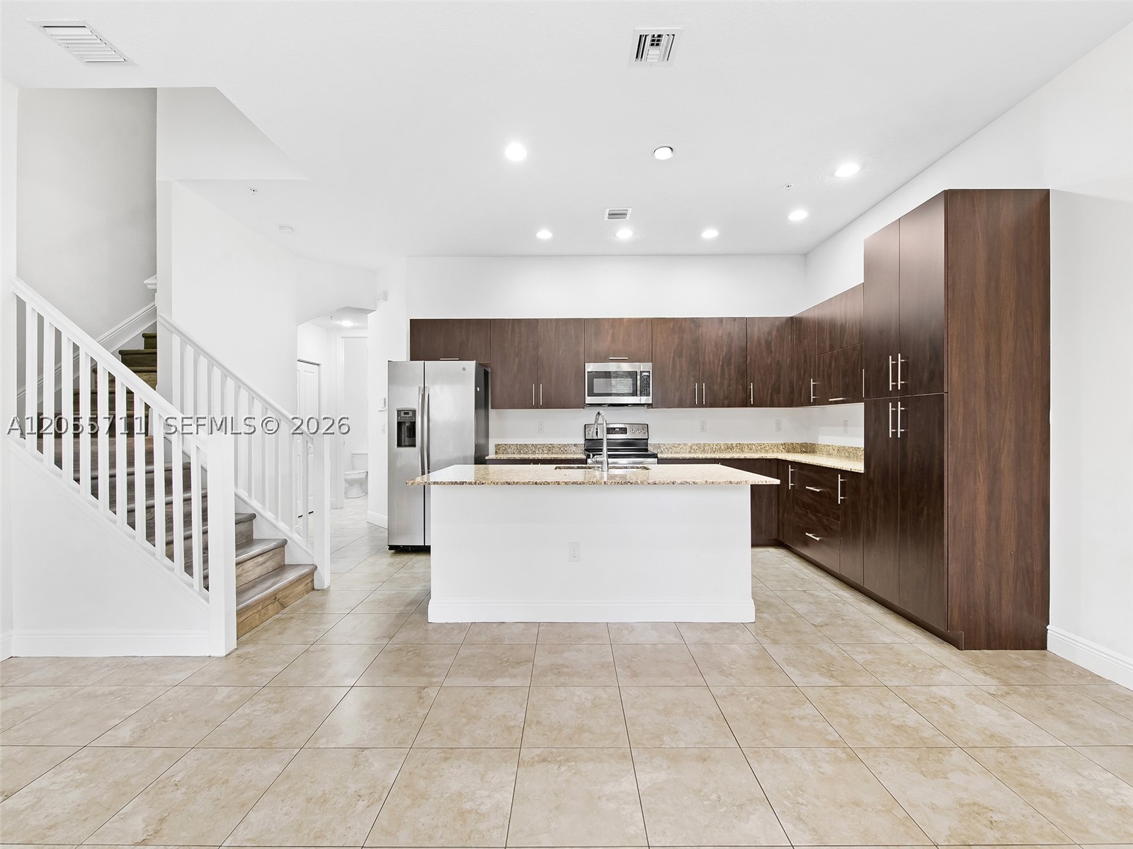 Pembroke Pines photo 3