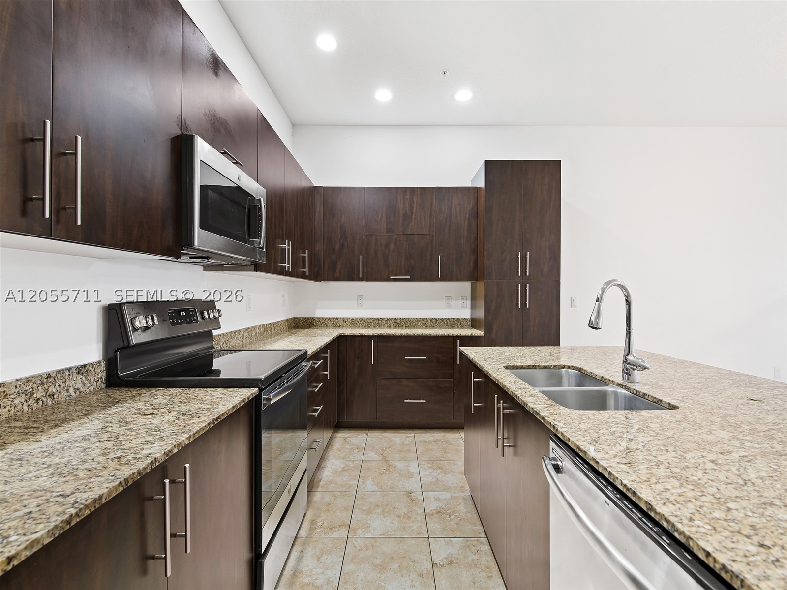 Pembroke Pines photo 5