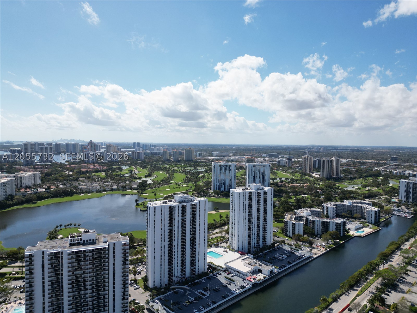 Aventura photo 3