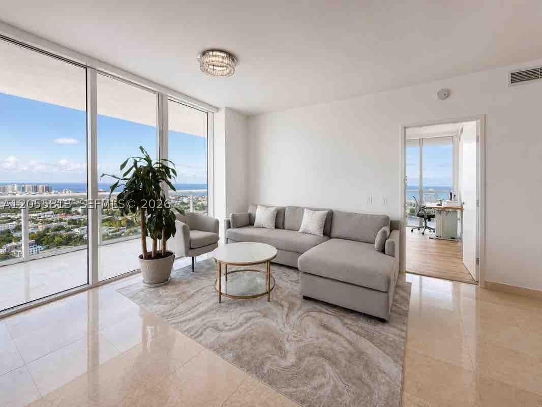 Miami Beach photo 4