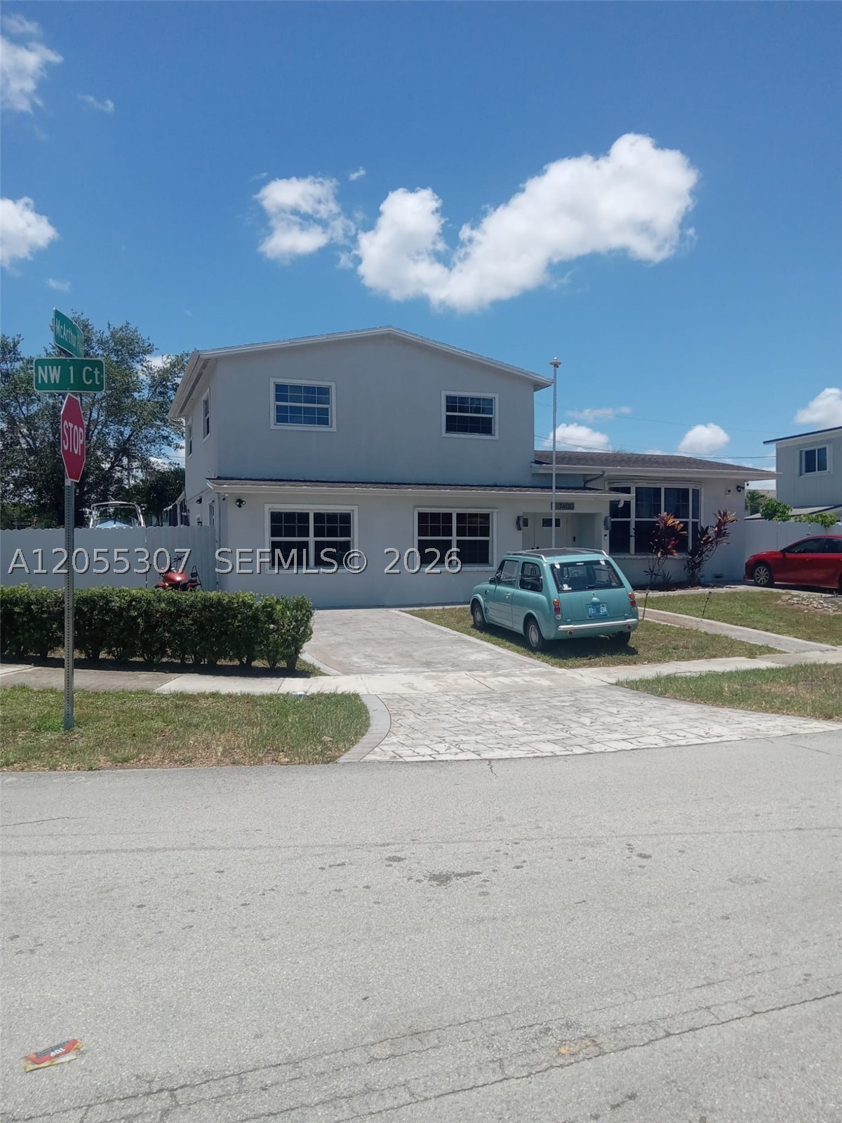 Pembroke Pines photo 4