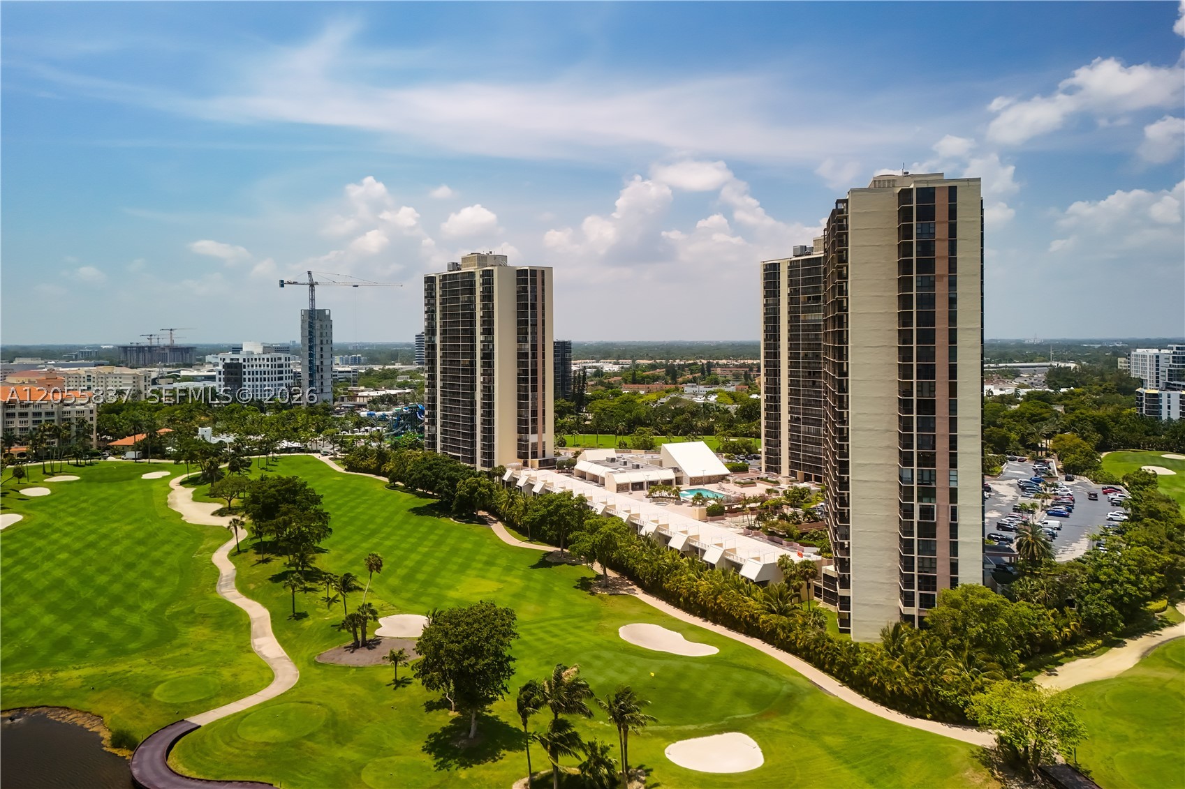 Aventura photo 2