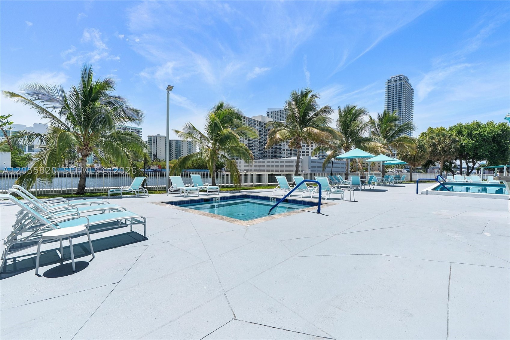 Hallandale Beach photo 2