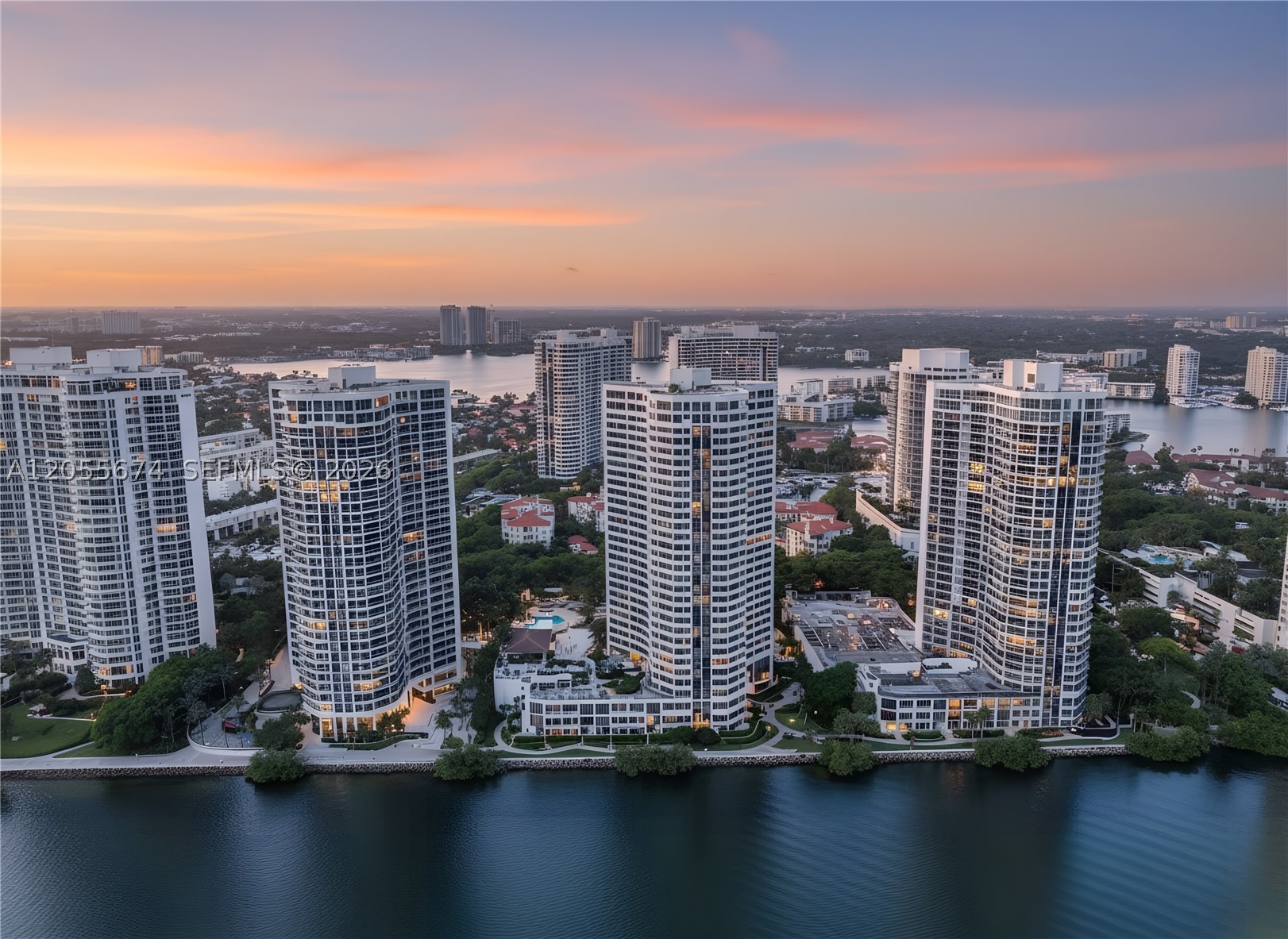 Aventura photo 2