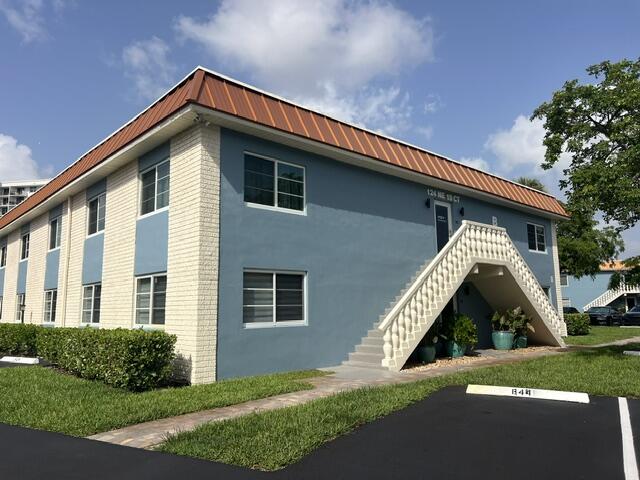 Wilton Manors photo 1