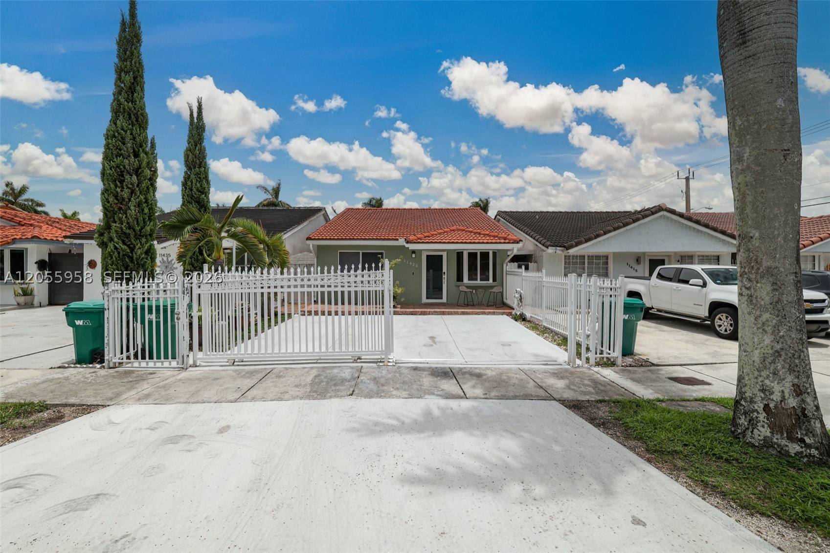 Hialeah Gardens photo 2
