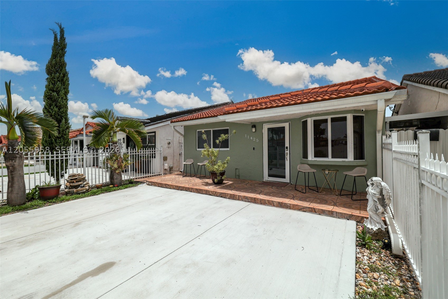 Hialeah Gardens photo 5