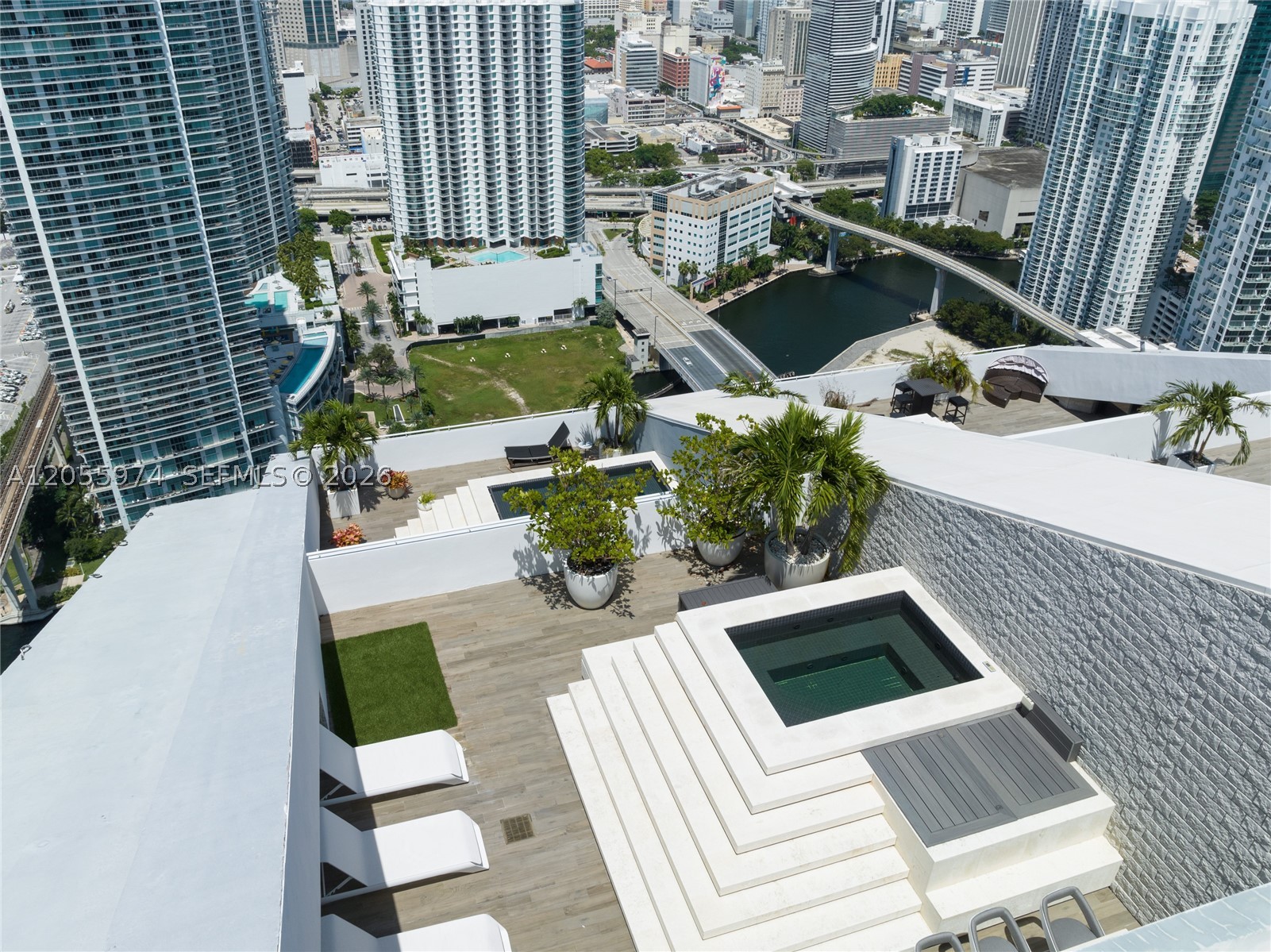 Miami photo 1